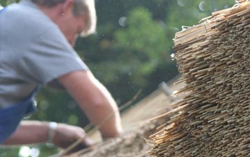 professional Kings Somborne thatchers